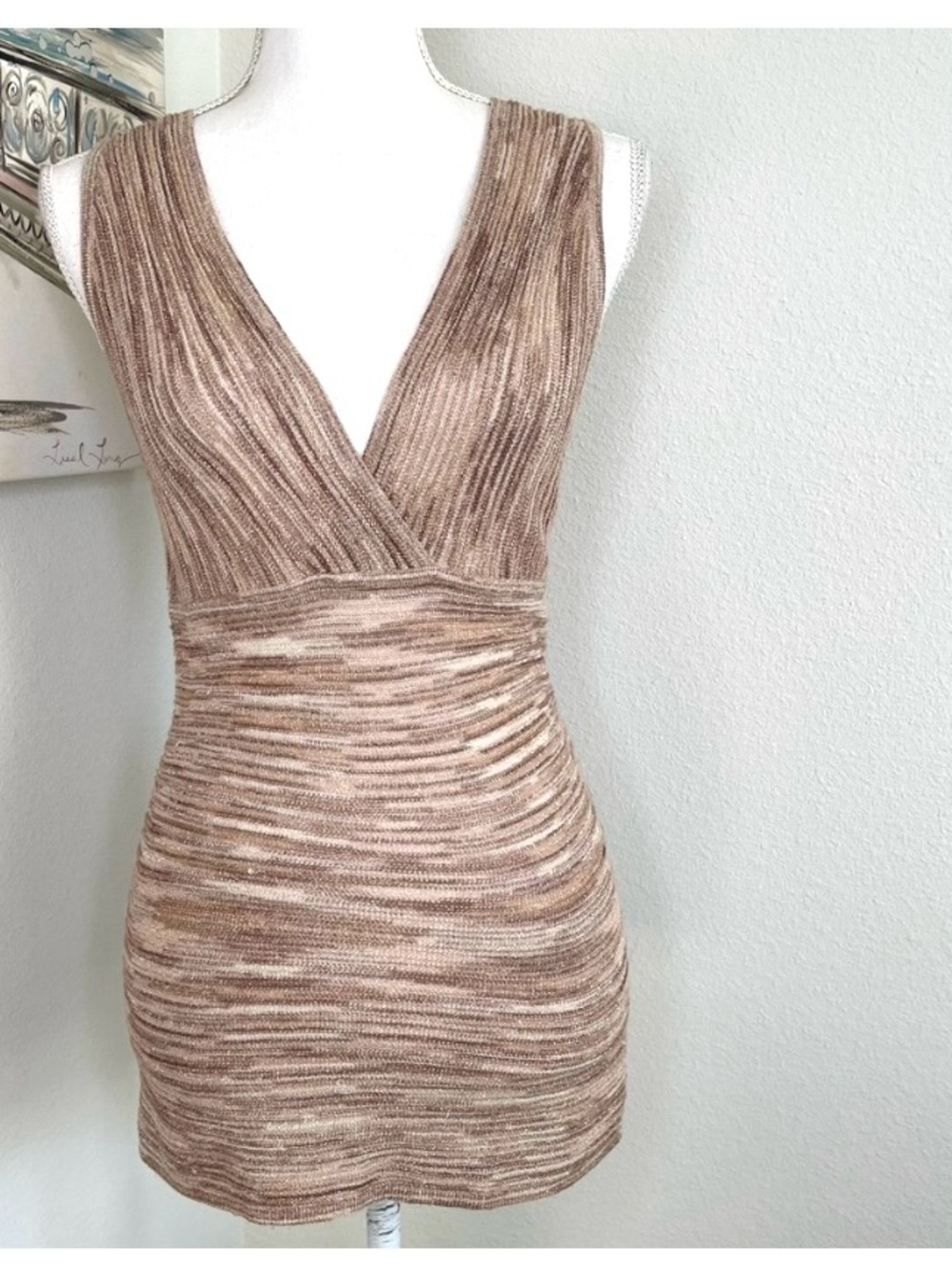 WHITE HOUSE BLACK MARKET Gorgeous Knit Top Tan Cream Gold Metallic Light Weight